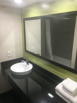 Vagabond Inn Executive - Bakersfield Downtowner Eksteriør bilde